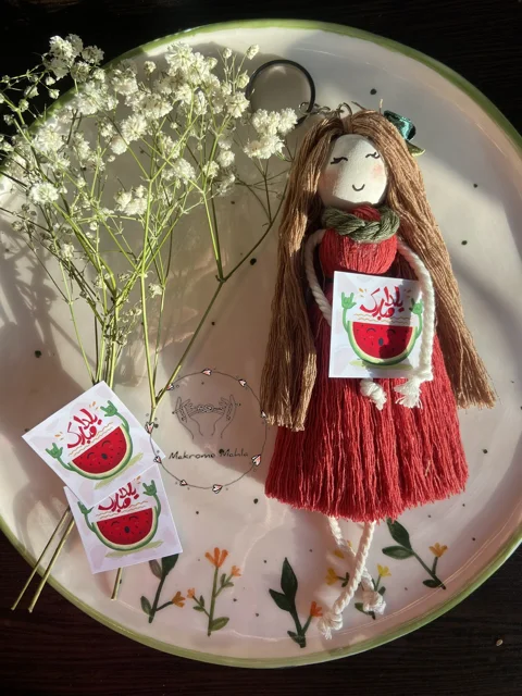 عروسک جاسوئیچی یلدایی